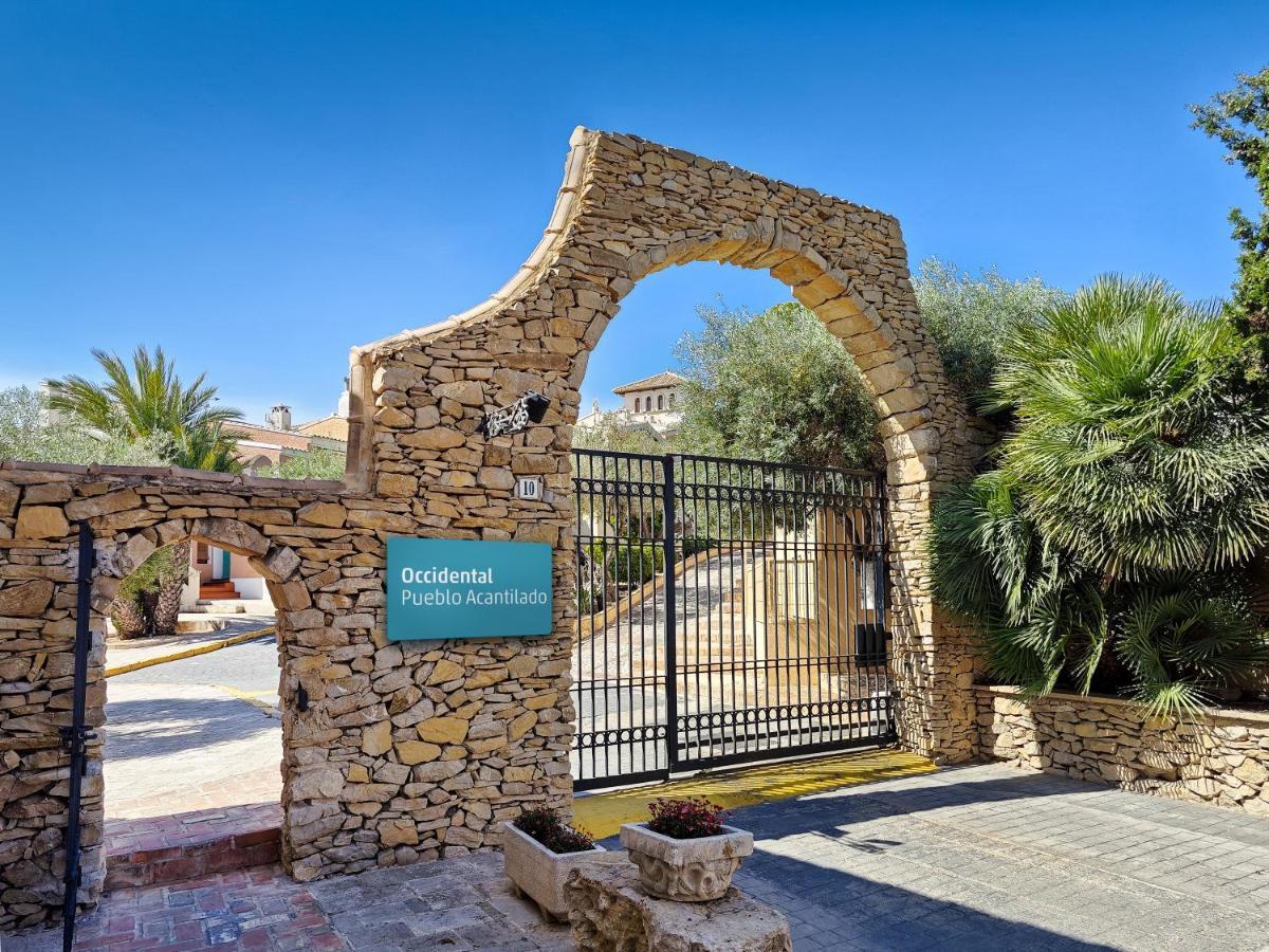 Occidental Pueblo Acantilado El Campello Bagian luar foto