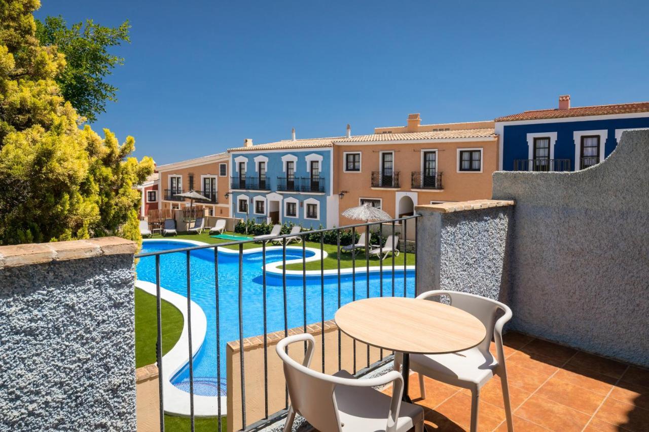 Occidental Pueblo Acantilado El Campello Bagian luar foto