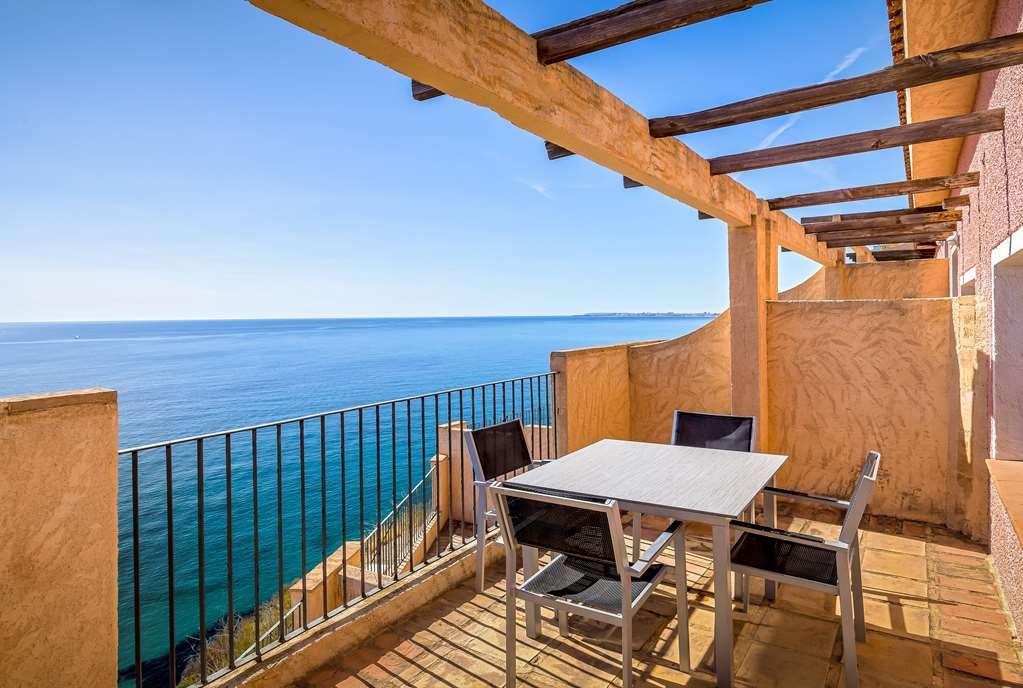 Occidental Pueblo Acantilado El Campello Ruang foto